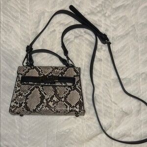 Elegant Snakeskin Crossbody Bag with Black Accents